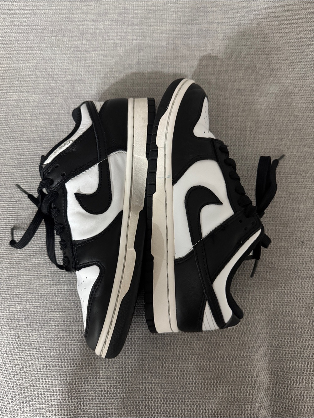 Nike Women’s Dunk Low Retro White black Panda Size 8